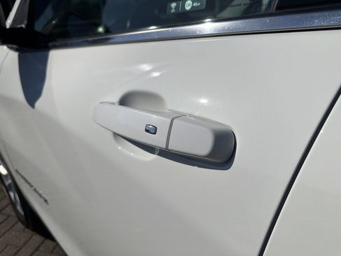 Used 2018 Chevrolet Equinox LT AWD/4WD image 12