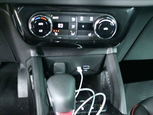 Used 2025 Chevrolet TrailBlazer RS w/ Convenience Package image 20