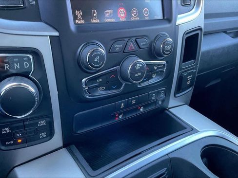 Used 2015 RAM 1500 Big Horn image 31