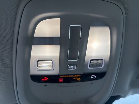 Used 2023 Volvo XC90 B5 Core w/ Climate Package image 25