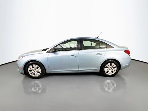 Used 2012 Chevrolet Cruze LS w/ Connectivity Package FWD image 4
