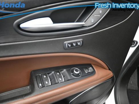 Used 2018 Alfa Romeo Stelvio AWD image 20