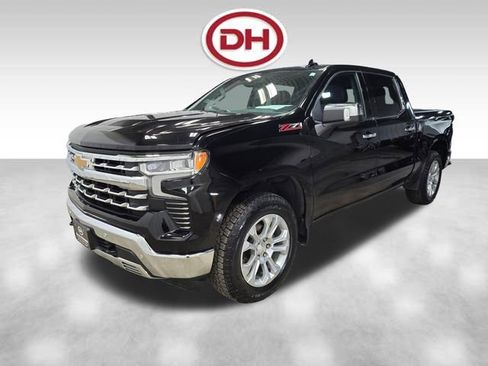 Used 2022 Chevrolet Silverado 1500 LTZ w/ LTZ Premium Package image 12