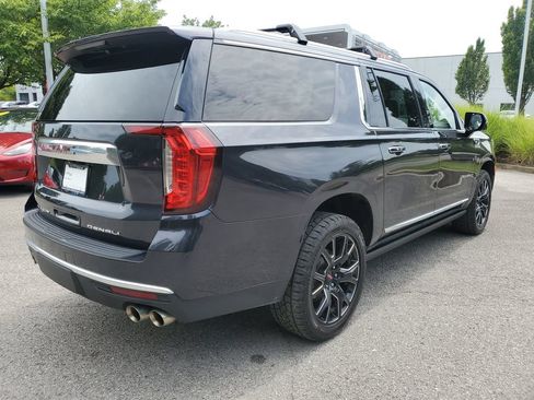 Used 2023 GMC Yukon XL Denali AWD/4WD image 4