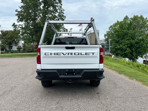 Used 2022 Chevrolet Silverado 1500 Custom Trail Boss w/ Safety Confidence Package AWD/4WD image 4