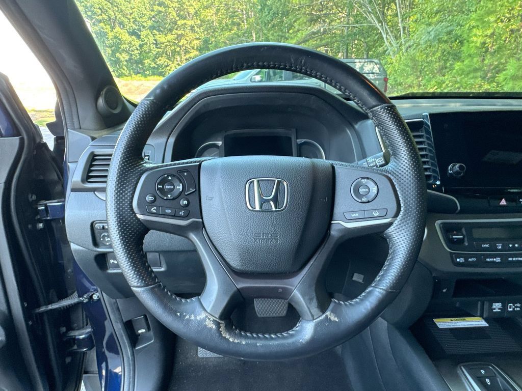 Used 2023 Honda Passport EX-L image 16