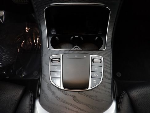 Used 2022 Mercedes-Benz GLC 300 4MATIC image 13