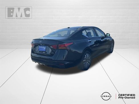 Used 2025 Nissan Altima 2.5 SV AWD/4WD image 3