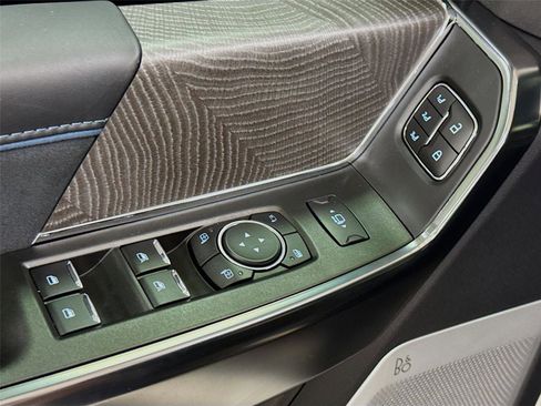 New 2025 Ford F250 Platinum image 17