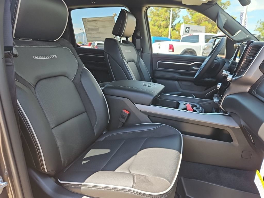 New 2026 RAM 1500 Laramie w/ Sport Appearance Package AWD/4WD image 25