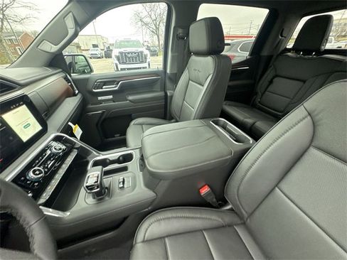 New 2026 GMC Sierra 1500 Denali w/ Denali Reserve Package image 18