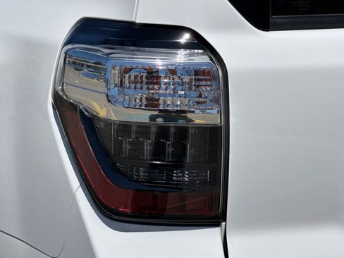 Used 2022 Toyota 4Runner SR5 Premium w/ Moonroof Package RWD image 27