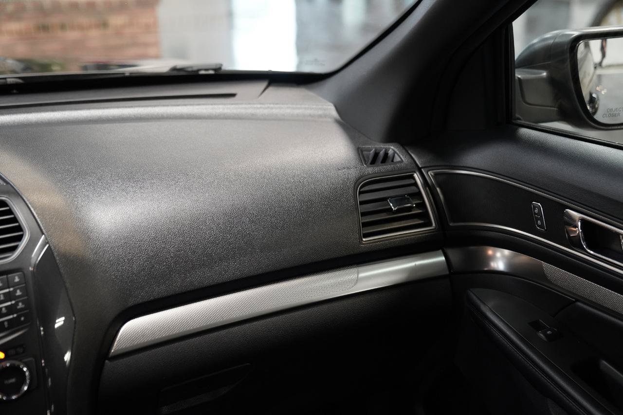 Used 2019 Ford Explorer XLT FWD image 29