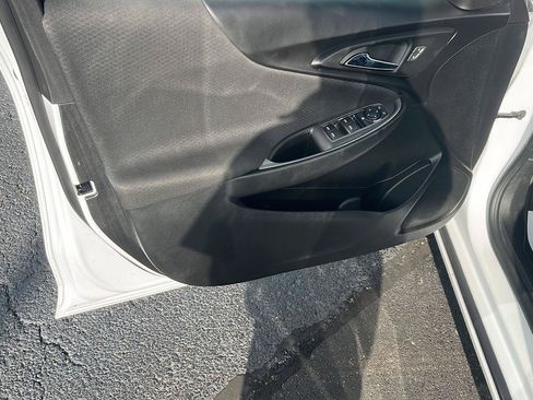 Used 2023 Chevrolet Malibu LT FWD image 18
