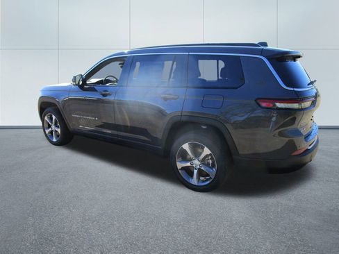 New 2025 Jeep Grand Cherokee L Limited w/ Luxury Tech Group II image 3