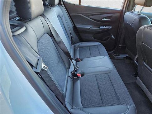 Used 2025 Buick Envista Preferred image 23