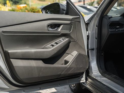 Certified 2025 Honda Accord SE image 32