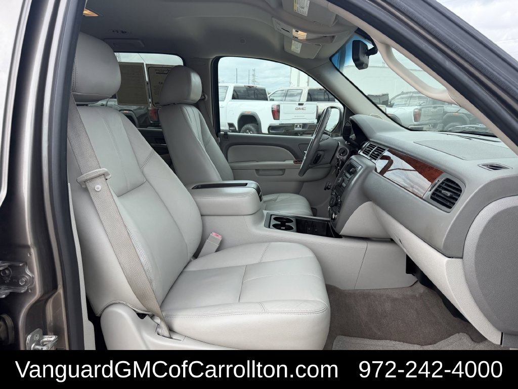 Used 2012 GMC Yukon XL SLT w/ SLT-2 Equipment Package RWD image 29