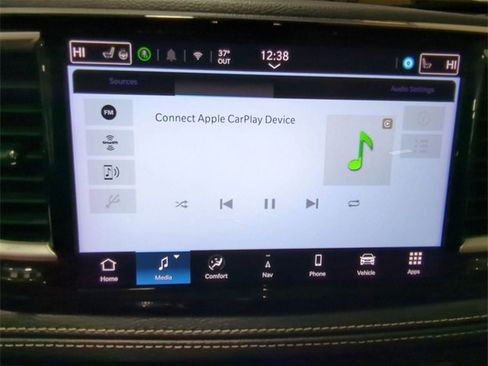 Used 2024 Chrysler Pacifica Select image 13