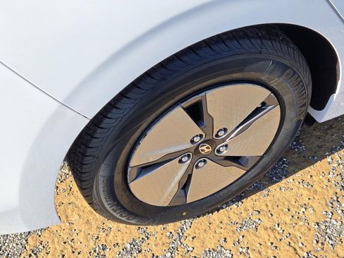 Used 2021 Hyundai Ioniq SE image 8