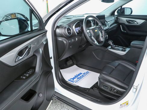 Used 2023 Chevrolet Blazer LT w/ Midnight/Sport Edition FWD image 3