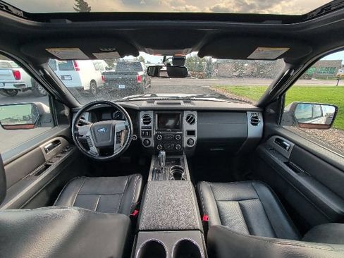 Used 2017 Ford Expedition Limited w/ Equipment Group 301A AWD/4WD image 11