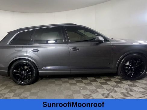 Used 2018 Audi Q7 3.0T Prestige w/ Prestige Package image 3