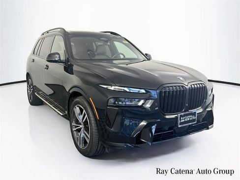 Used 2024 BMW X7 xDrive40i w/ M Sport Package AWD/4WD image 1