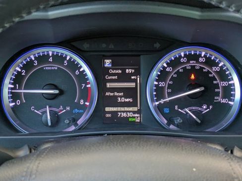 Used 2019 Toyota Highlander XLE image 30