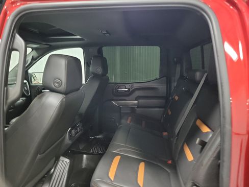 Used 2021 GMC Sierra 1500 AT4 w/ Technology Package AWD/4WD image 9