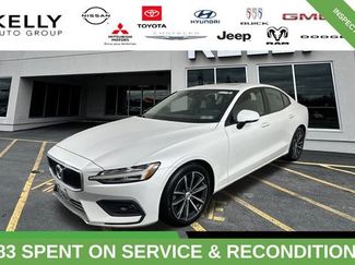 Used 2021 Volvo S60 T6 Momentum AWD/4WD video 1
