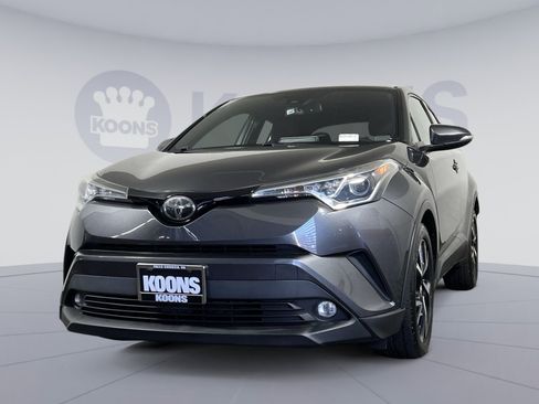 Used 2019 Toyota C-HR Limited FWD image 1