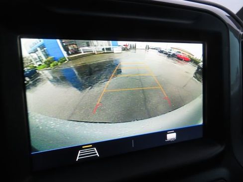 Used 2019 Chevrolet Silverado 1500 Custom Trail Boss w/ Custom Convenience Package image 26