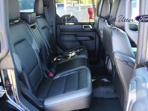 Used 2025 Ford Bronco Outer Banks AWD/4WD image 14