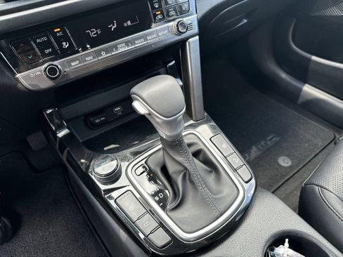 Used 2024 Kia Seltos EX FWD image 19
