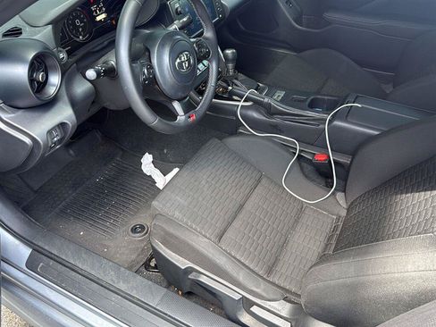 Used 2024 Toyota GR86 RWD image 7
