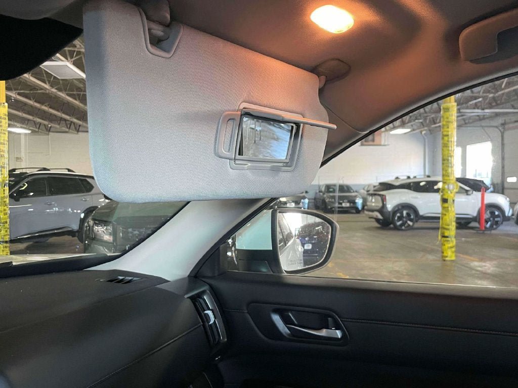 Certified 2025 Nissan Pathfinder SL AWD/4WD image 35