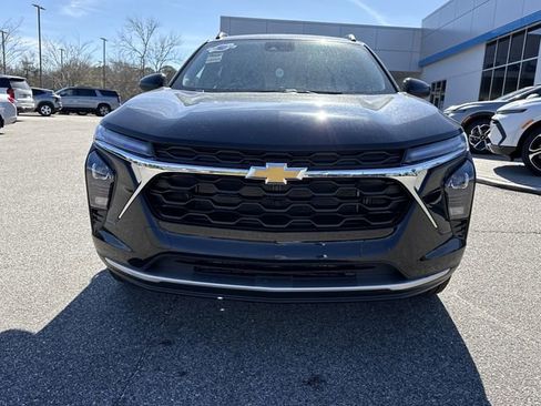 New 2026 Chevrolet Trax LT w/ Driver Confidence Package image 8