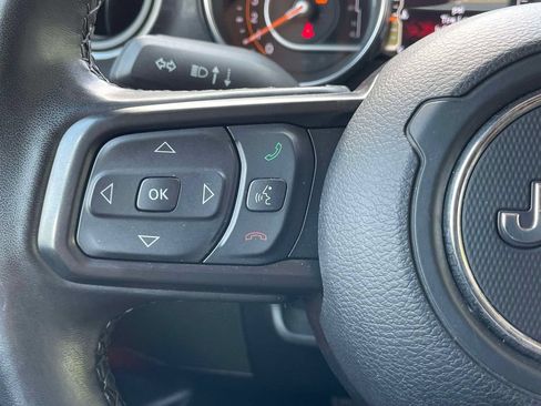 Used 2022 Jeep Wrangler Unlimited Sport AWD/4WD image 21