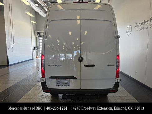Certified 2025 Mercedes-Benz Sprinter 2500 image 6