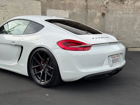Used 2014 Porsche Cayman RWD image 9