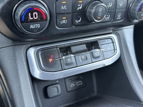 Used 2020 GMC Acadia SLT AWD/4WD image 20