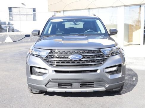 Used 2023 Ford Explorer XLT w/ Equipment Group 202A image 13