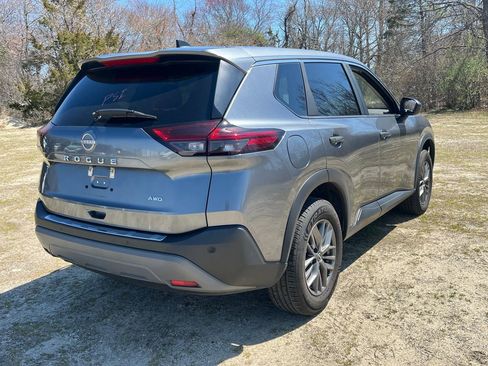 Used 2023 Nissan Rogue S image 15