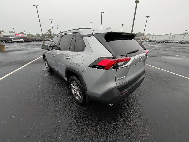 Used 2025 Toyota RAV4 XLE w/ Convenience Package FWD image 9