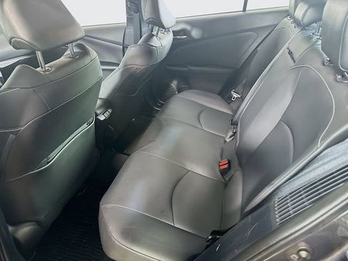 Used 2021 Toyota Prius Prime XLE FWD image 17