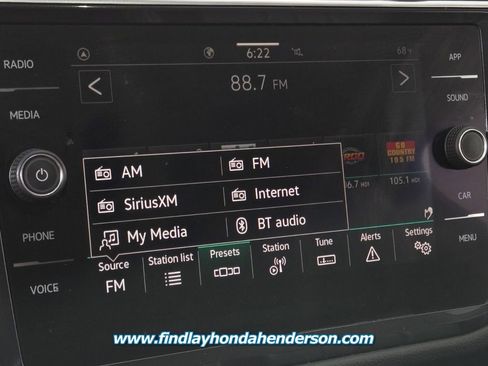 Used 2022 Volkswagen Tiguan SE R-Line image 29