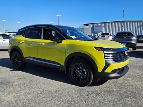 New 2026 Nissan Kicks SR w/ SR Premium Package image 16