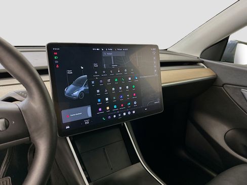 Used 2021 Tesla Model Y Long Range AWD/4WD image 26