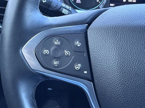 Used 2023 Chevrolet Traverse RS image 35